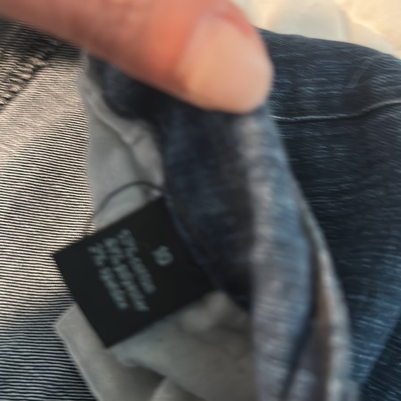 the Limited 917 blue jeans size 10 straight leg - Picture 13 of 15